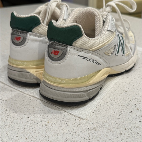 New Balance Women's Cream and Mint Sneakers - Picture 6 of 13